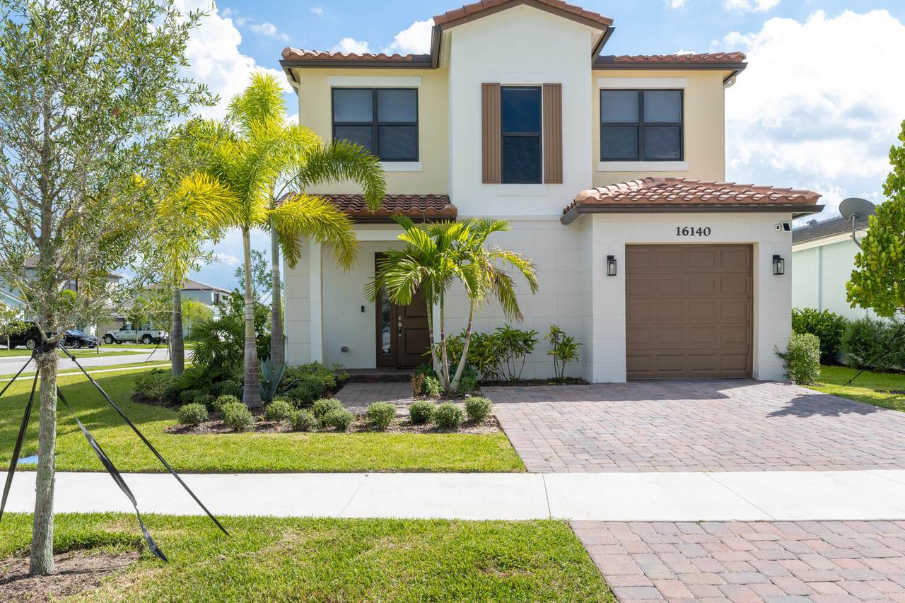 16140 Sea Glass Way - Photo 1