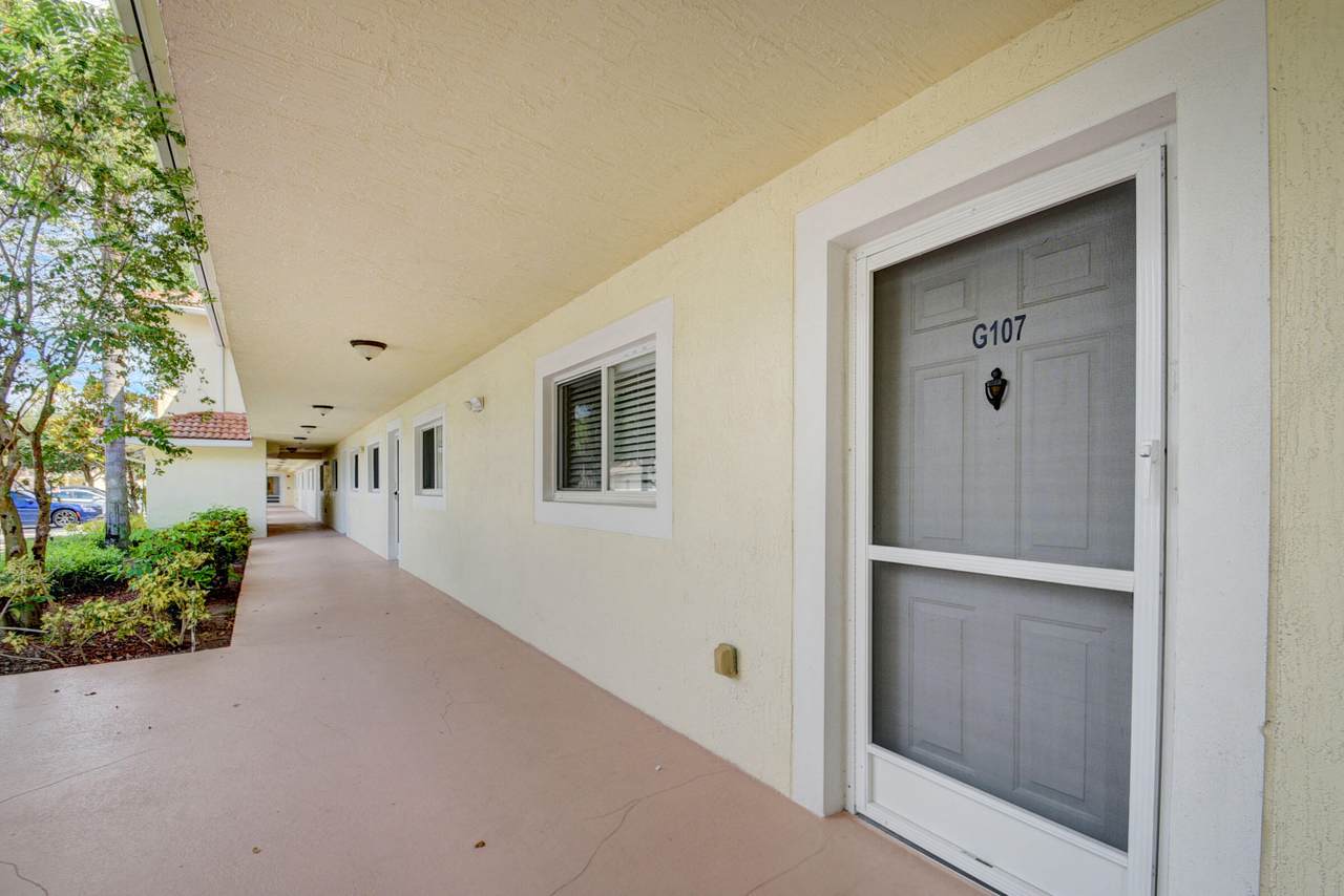 3452 Cypress Trail - Photo 1