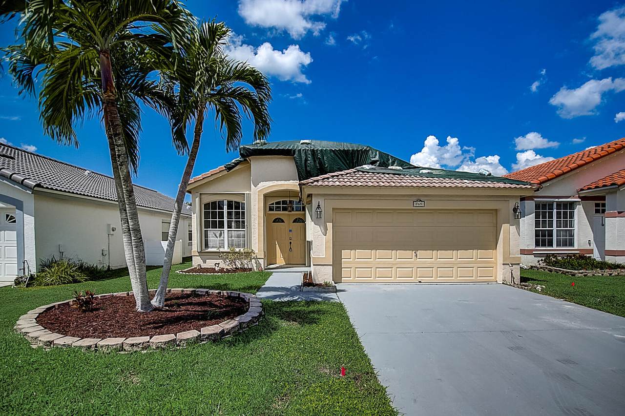 765 Lake Wellington Drive - Photo 1