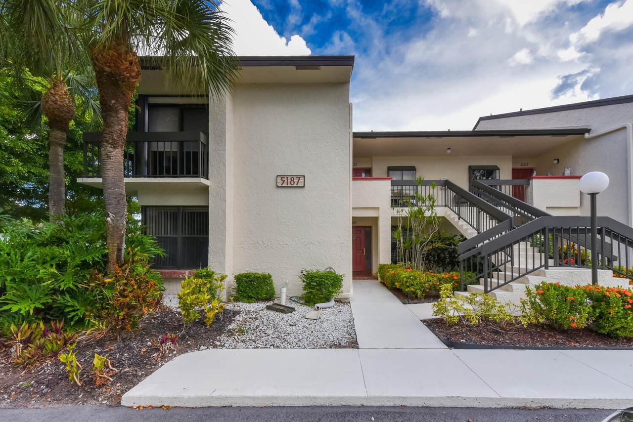 5187 Oak Hill Lane - Photo 1