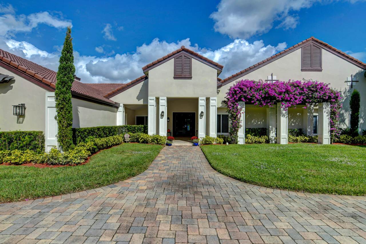 8265 Twin Lake Drive - Photo 1