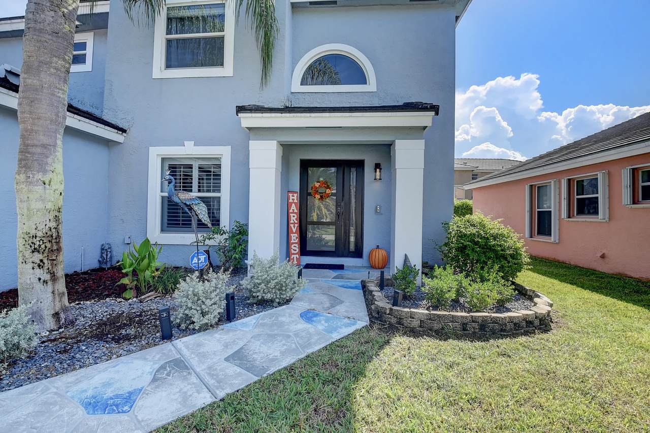 292 48th Avenue - Photo 1