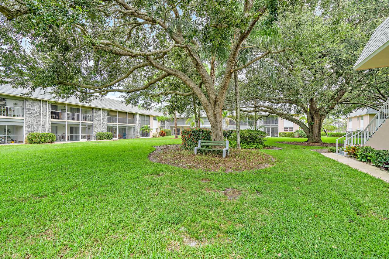 18081 Country Club Drive - Photo 1