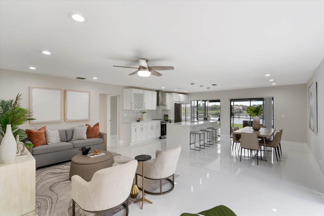 5727 Mirror Lakes Boulevard - Photo 1