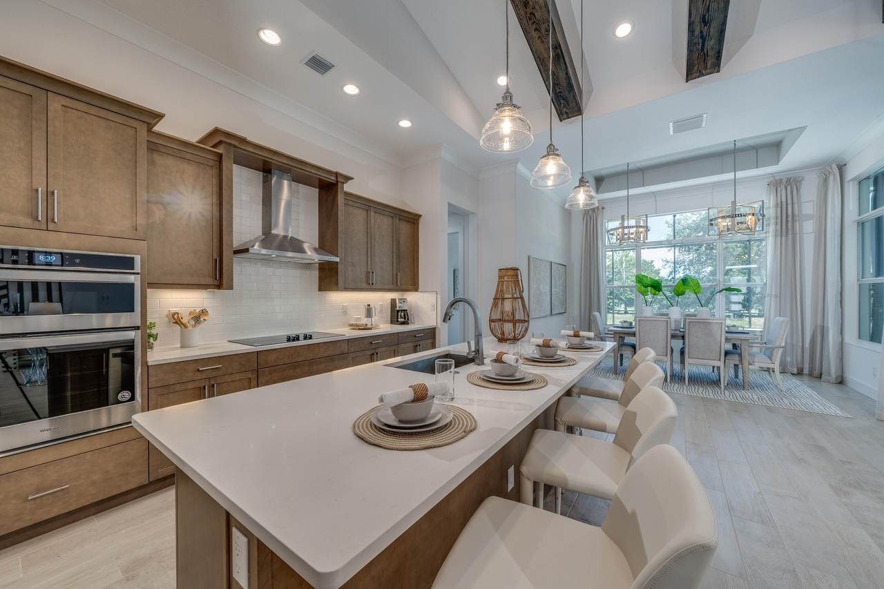 620 Caroline Drive - Photo 1
