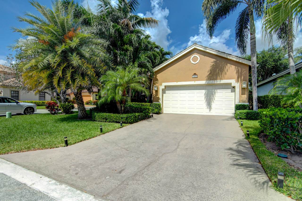 10020 Lexington Circle - Photo 1