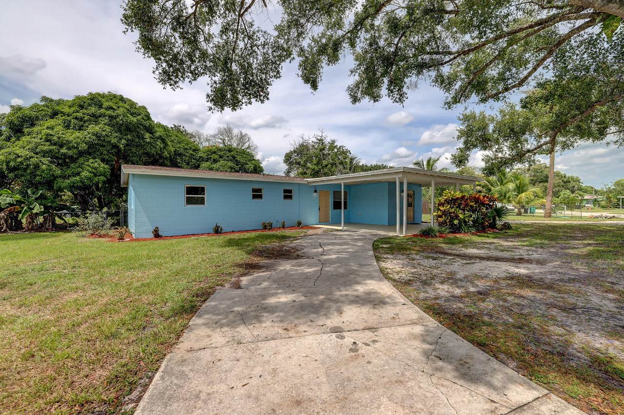 101 40th Street - Photo 1