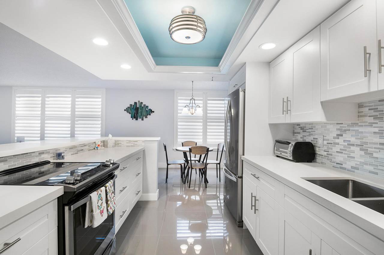3115 Ocean Boulevard - Photo 1
