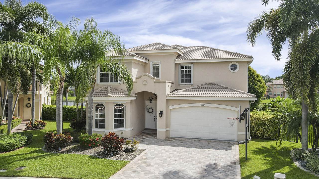 8537 Shallowbrook Cove - Photo 1