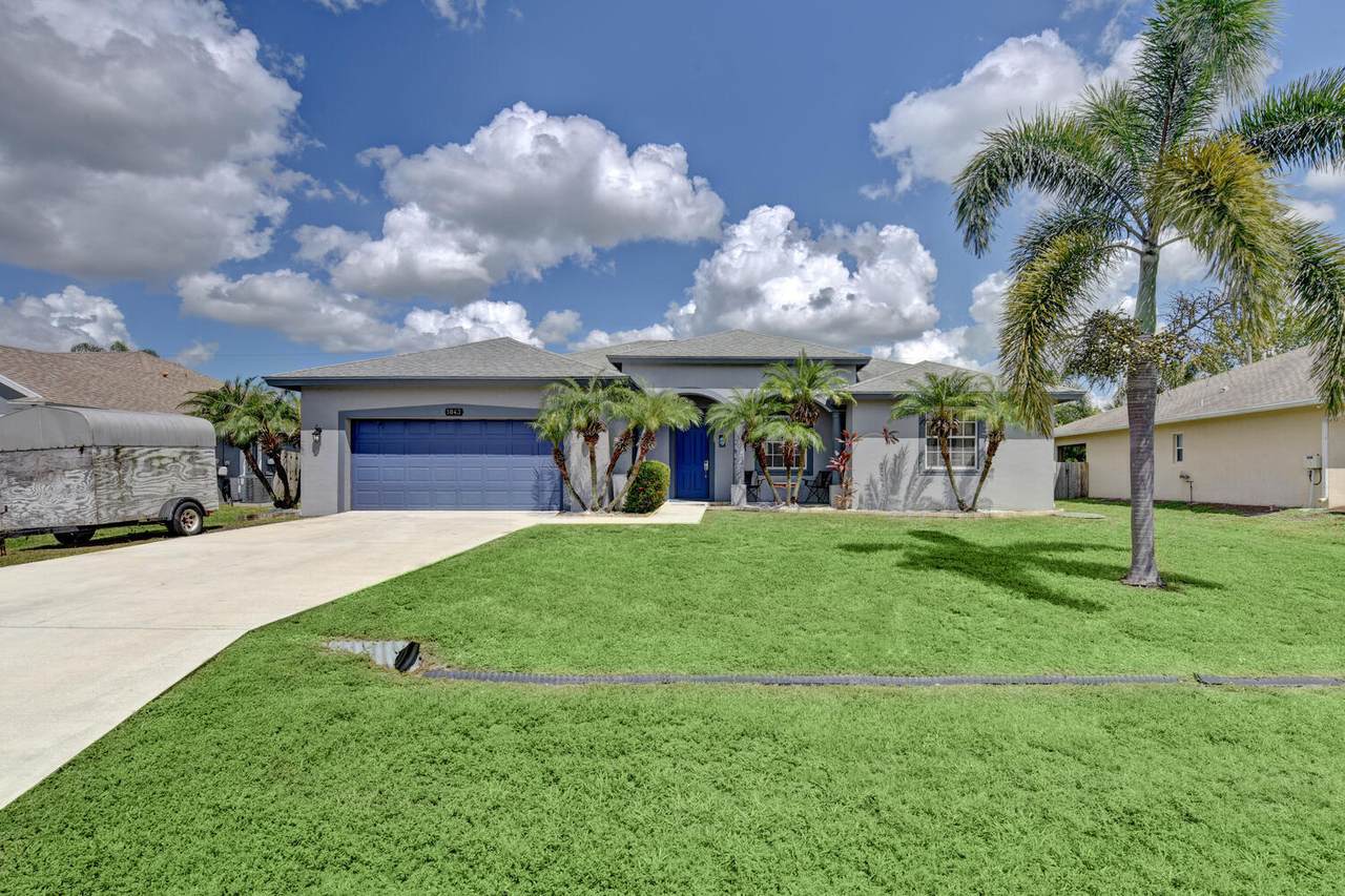 1043 Fisherman Avenue - Photo 1