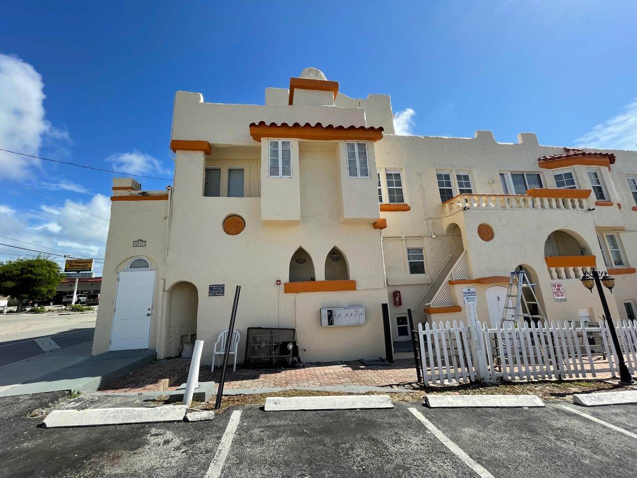 4211 Parker Avenue - Photo 1