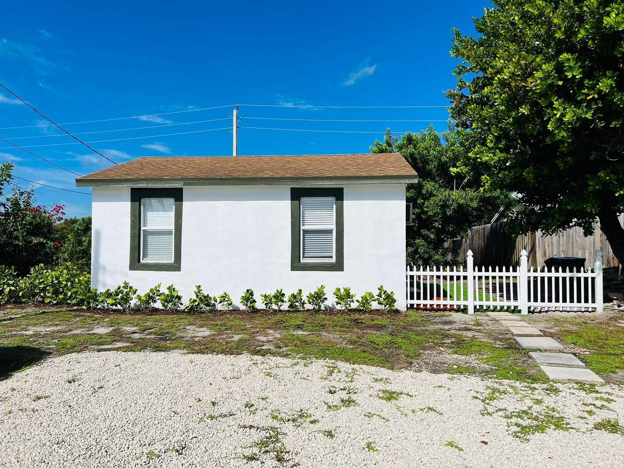 1036 Park Avenue - Photo 1