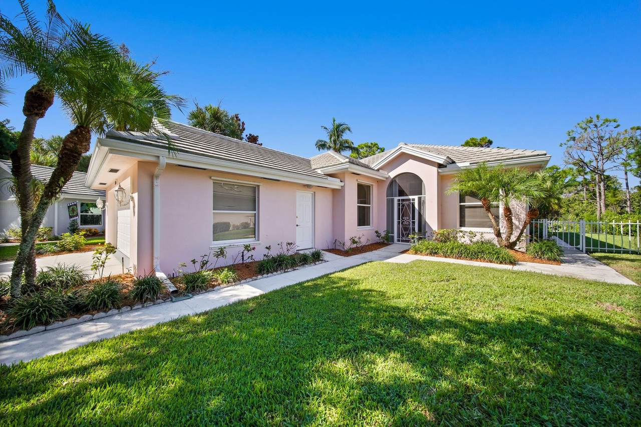 7674 Fiddlewood Lane - Photo 1
