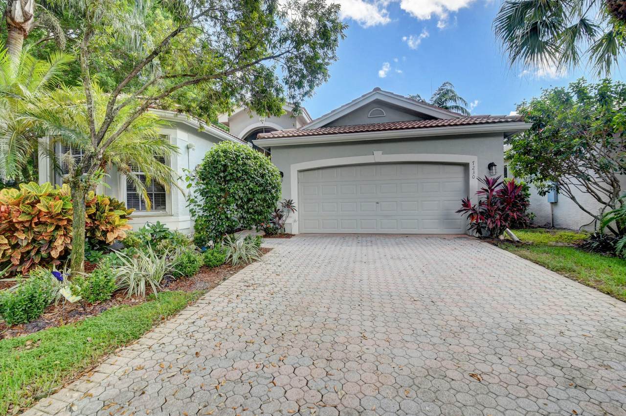 7230 Wailea Avenue - Photo 1