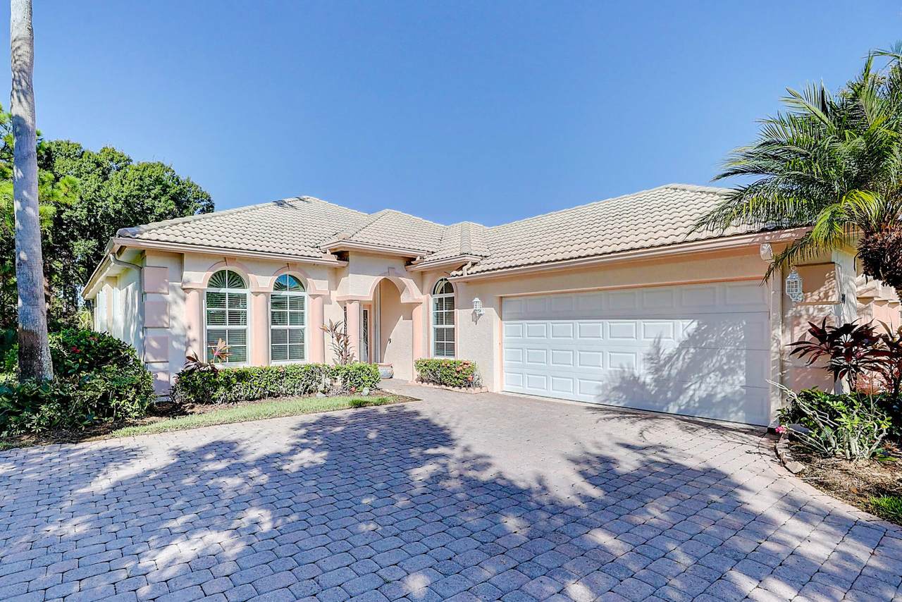 3640 Royal Oak Drive - Photo 1