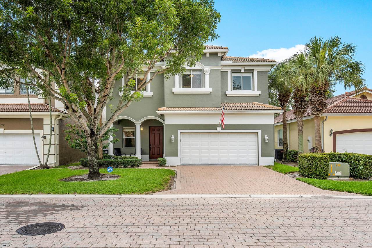 7226 Shady Grove Lane - Photo 1