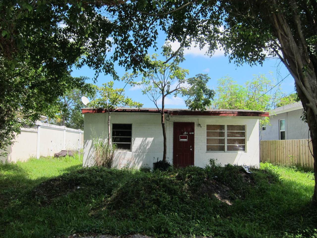166 17th Avenue - Photo 1