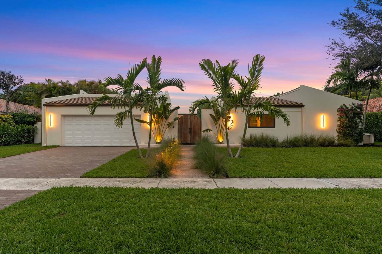 841 15th Street - Photo 1