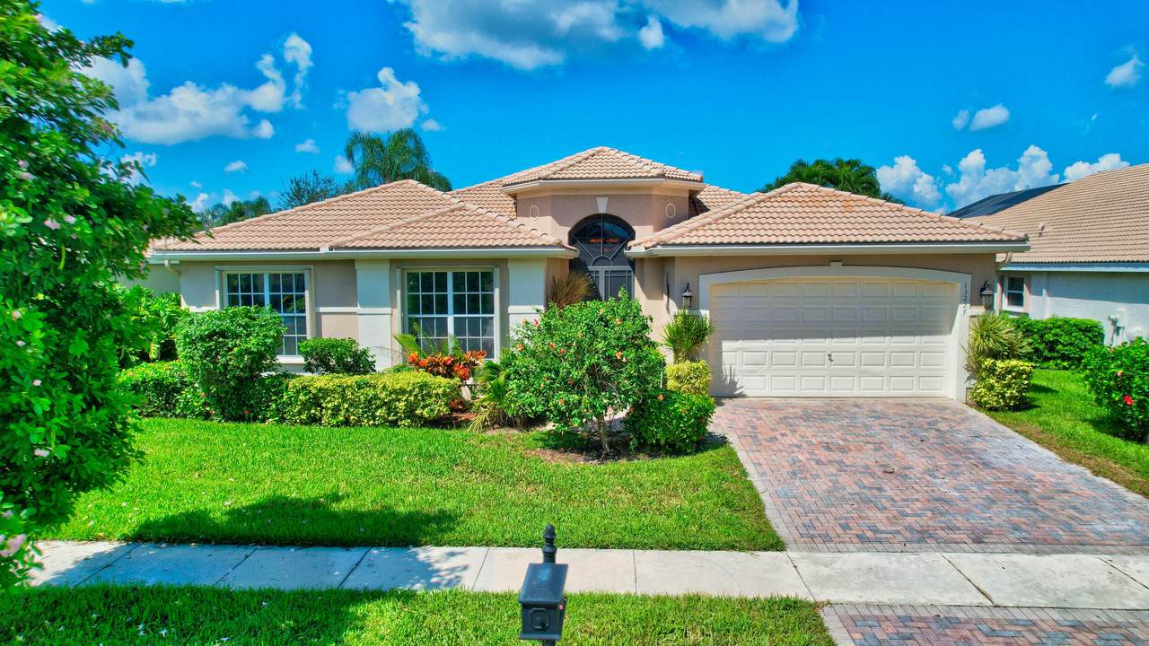 13227 Alhambra Lake Circle - Photo 1
