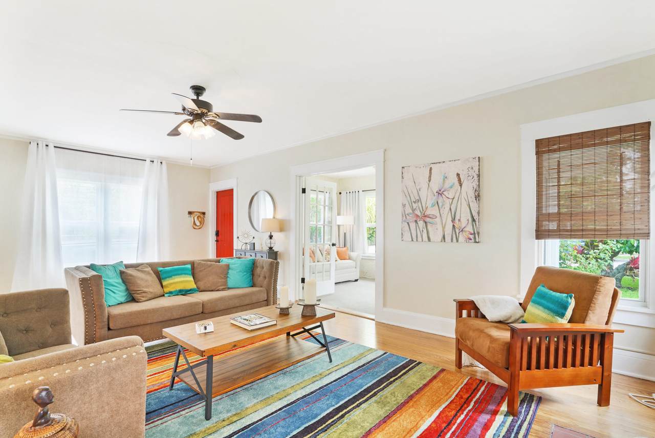 313 Monroe Drive - Photo 1