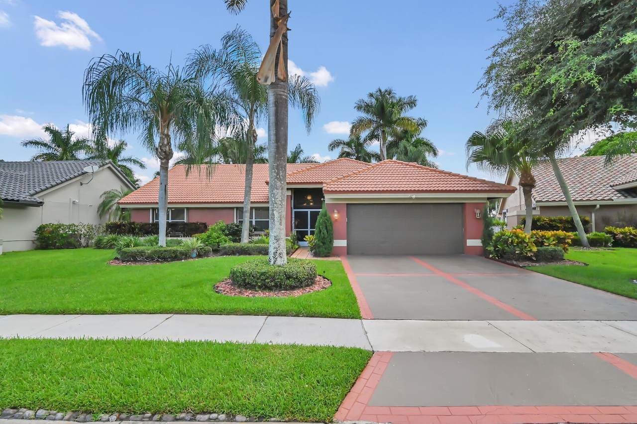 6572 Brookhurst Circle - Photo 1
