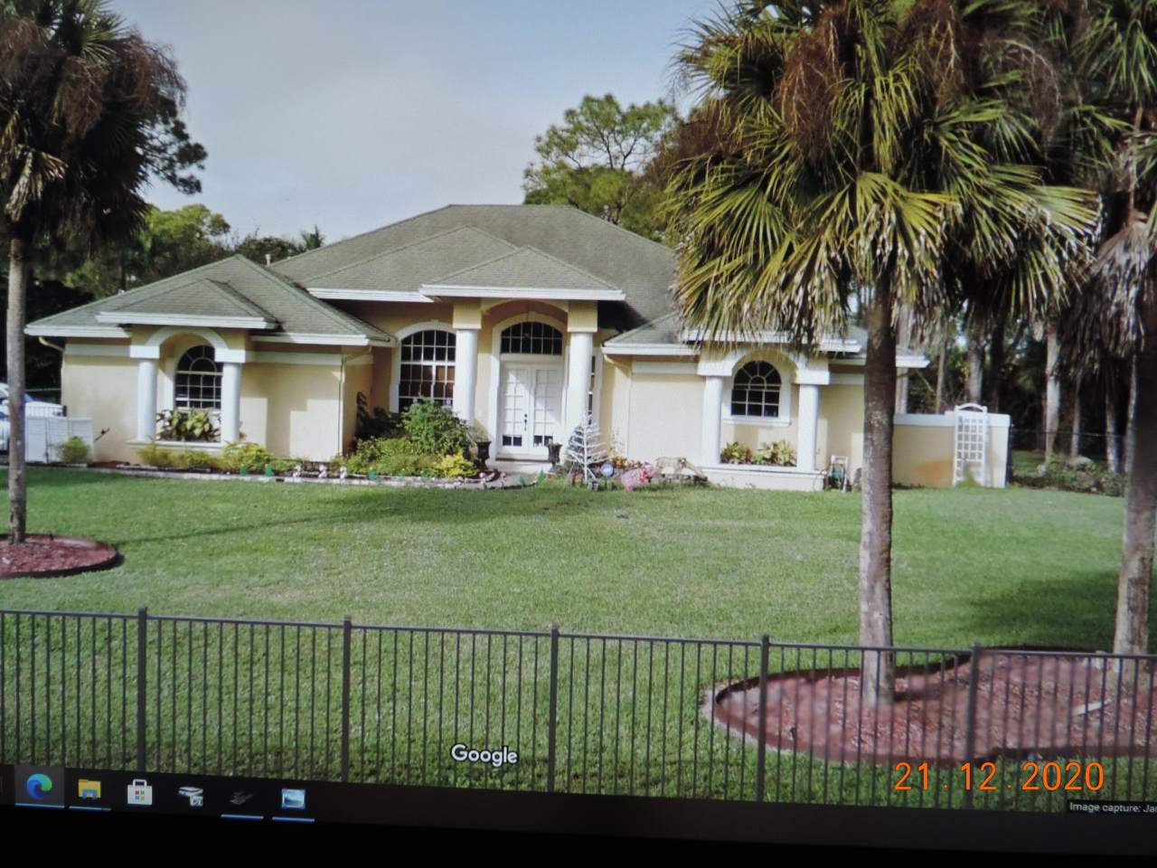 14391 68th Street - Photo 1