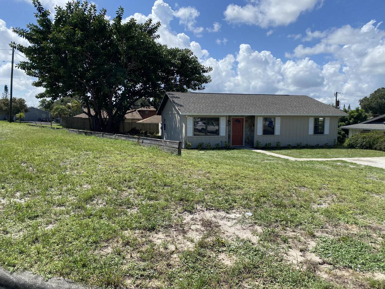 339 13th Lane - Photo 1