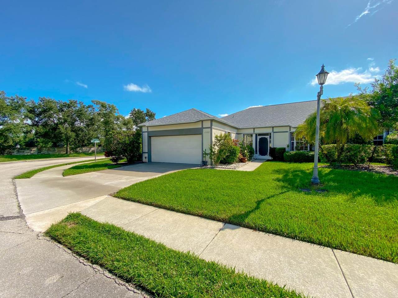 1992 Westhampton Court - Photo 1