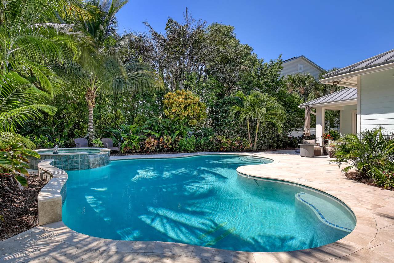 3305 Caroline Drive - Photo 1