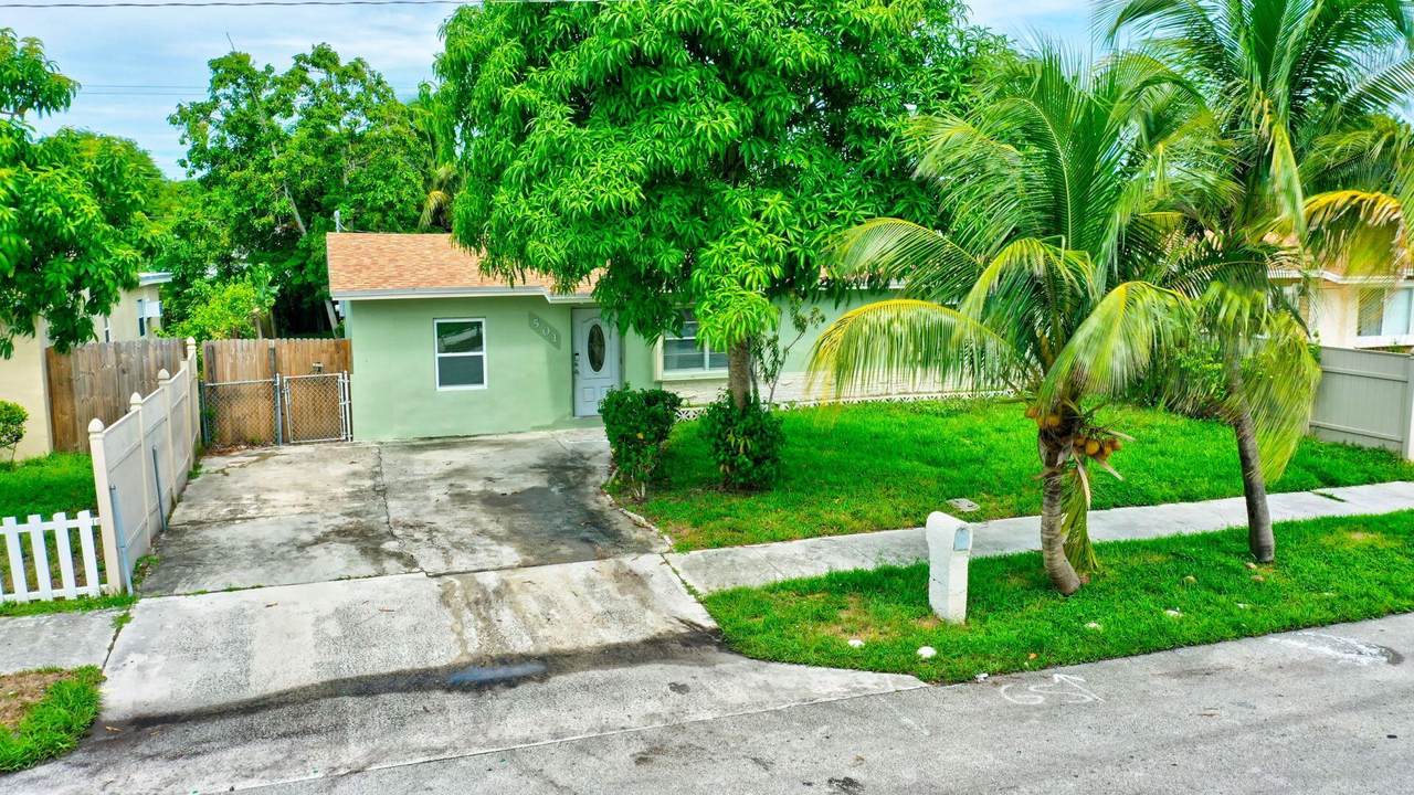 501 9th Street - Photo 1