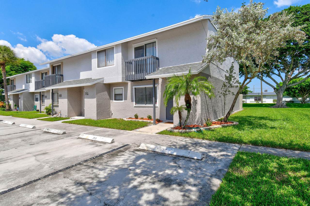 2101 Wharf Lane - Photo 1