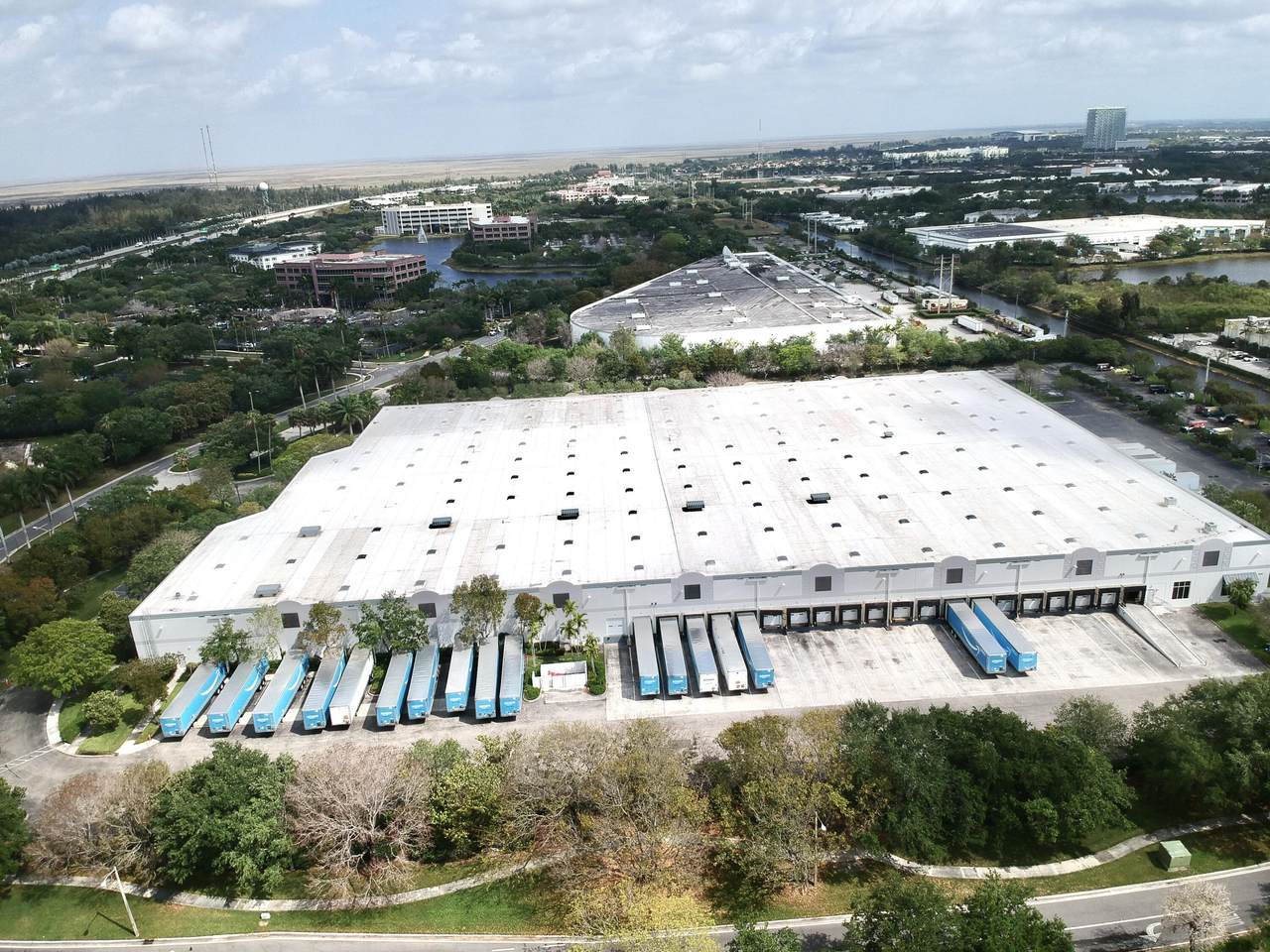 800 International Parkway - Photo 1