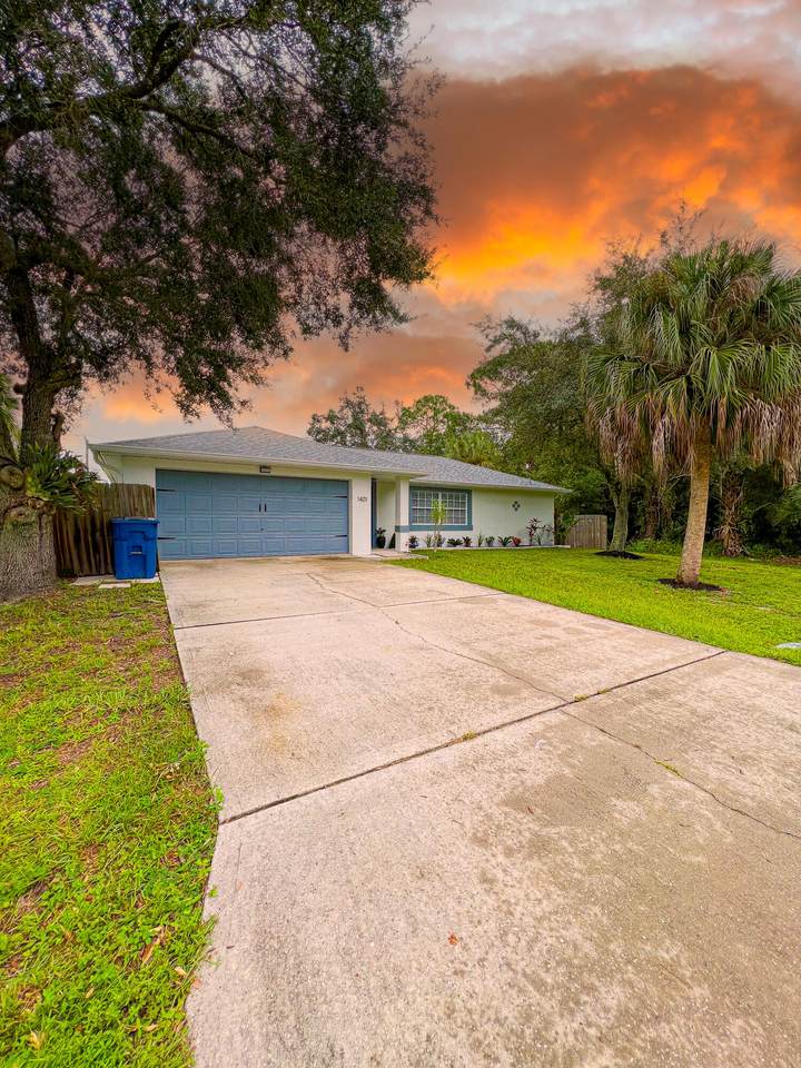 1401 Salerno Avenue - Photo 1