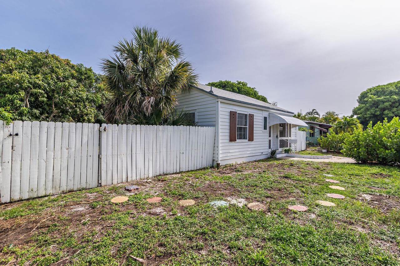 810 Palmetto Street - Photo 1