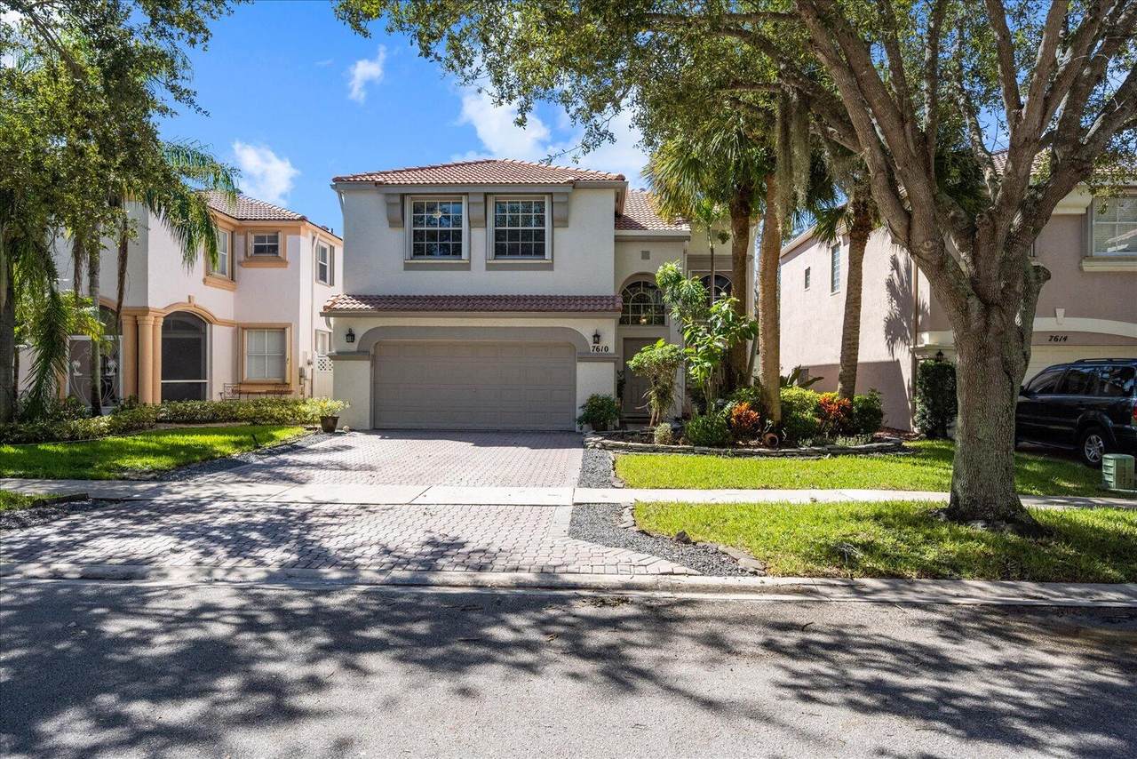 7610 Oak Grove Circle - Photo 1