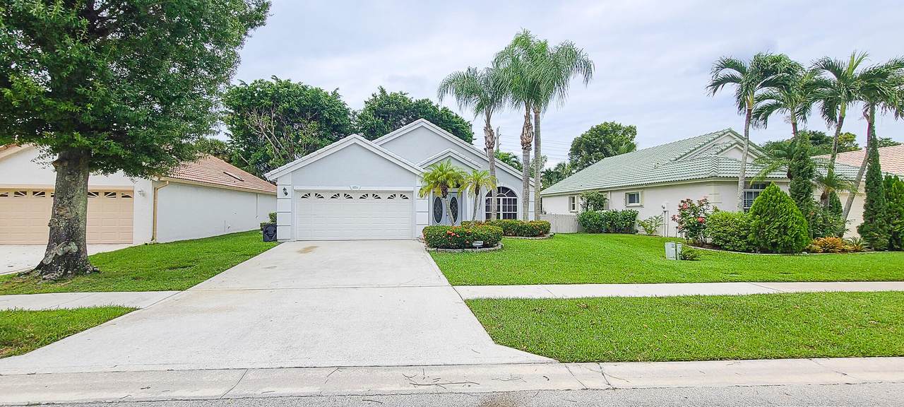 1851 Oak Berry Circle - Photo 1