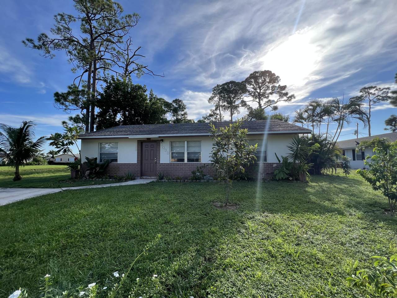 3038 Martin Avenue - Photo 1