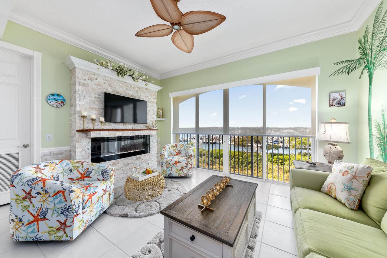 33 Harbour Isle Drive - Photo 1