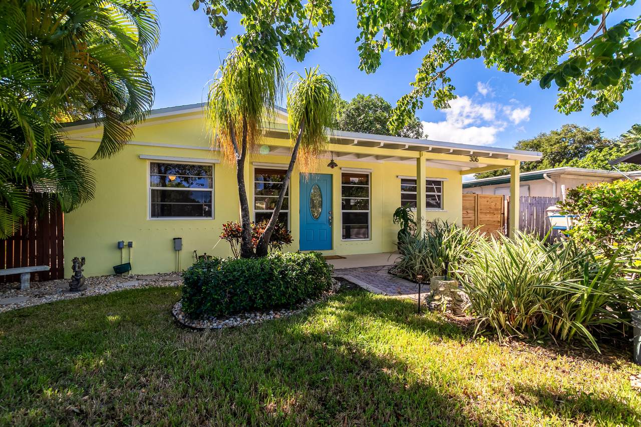306 Palm Street - Photo 1