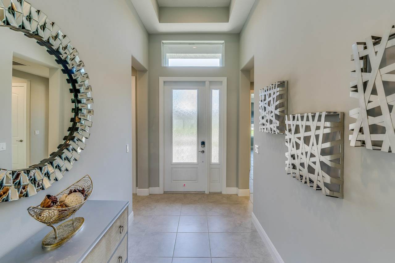 4025 Oak Hollow Avenue - Photo 1