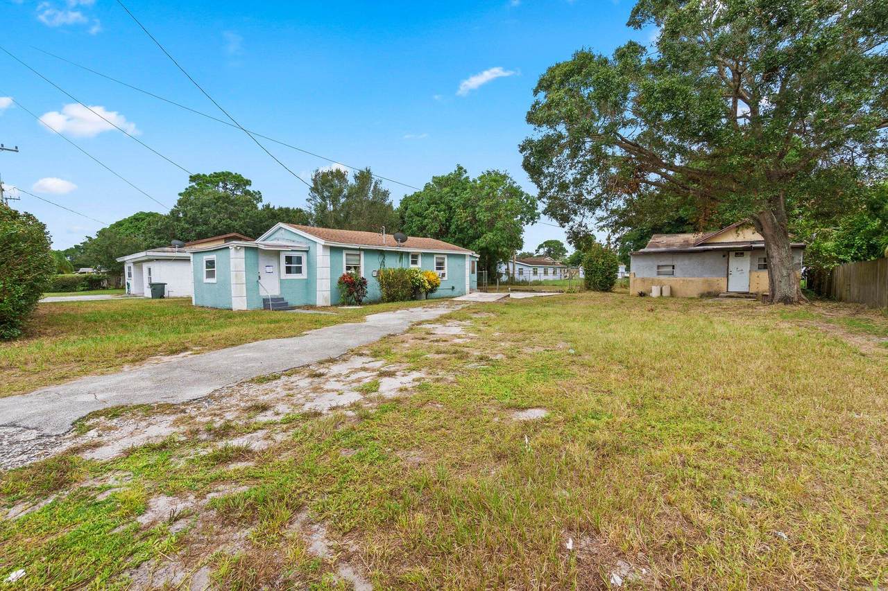 1101 22nd Street - Photo 1