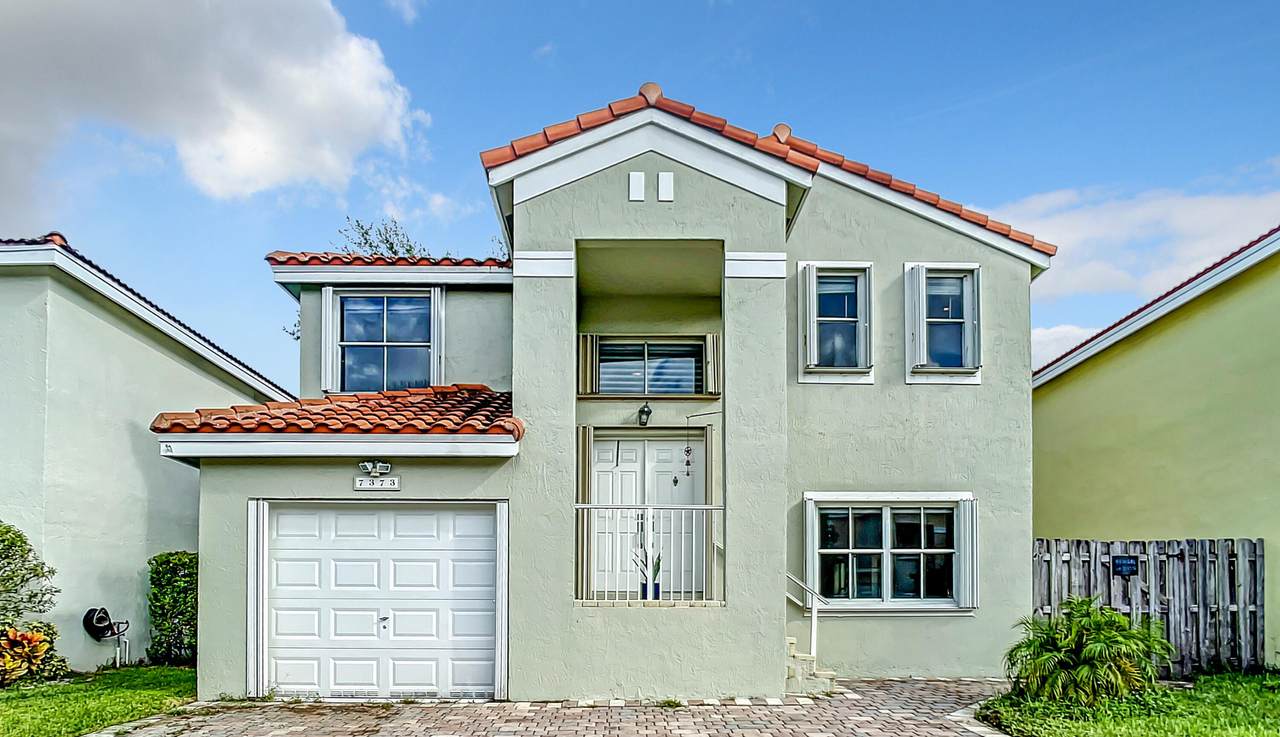 7373 Viscaya Circle - Photo 1