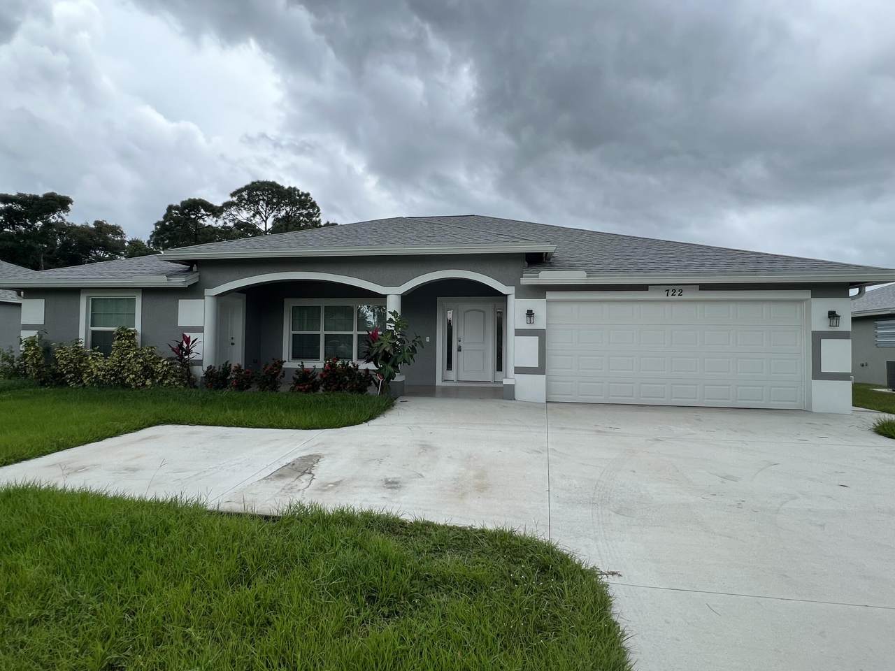 722 Thornhill Drive - Photo 1