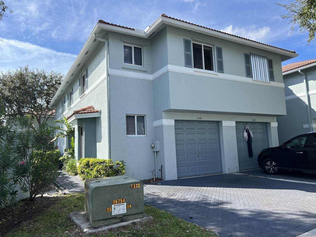 3541 Oleander Terrace - Photo 1
