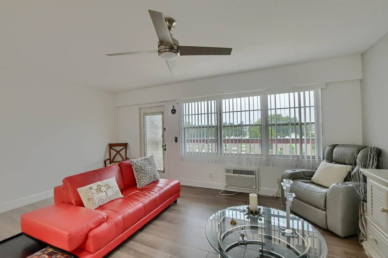 409 Brighton J - Photo 1