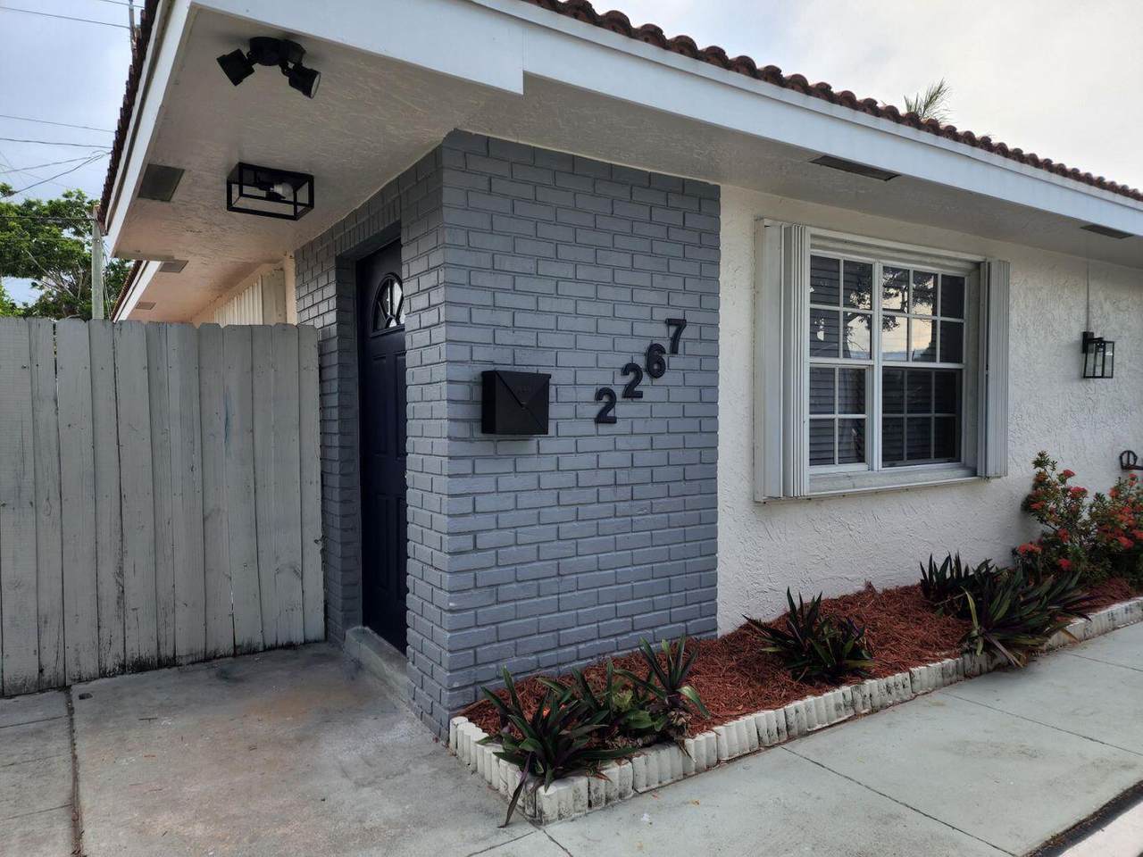 2267 2nd Avenue - Photo 1