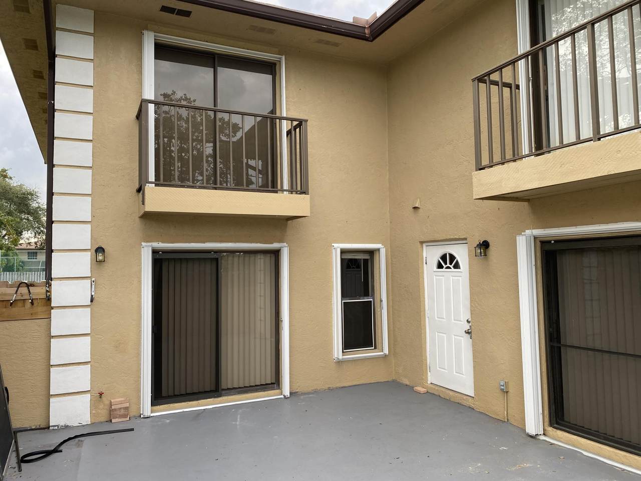 1482 Lawnwood Circle - Photo 1