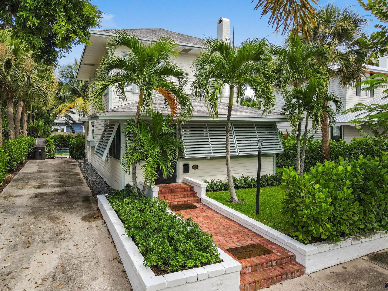 719 Palm Street - Photo 1