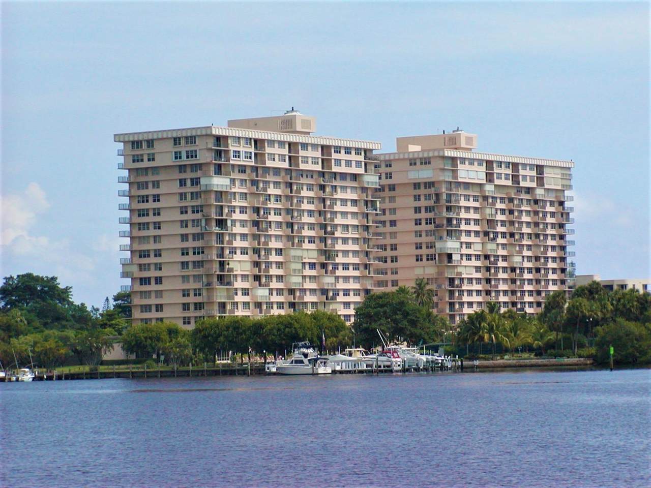 2121 Ocean Boulevard - Photo 1