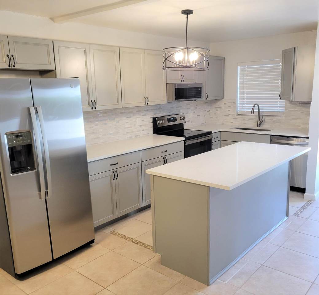 308 Golfview Road - Photo 1